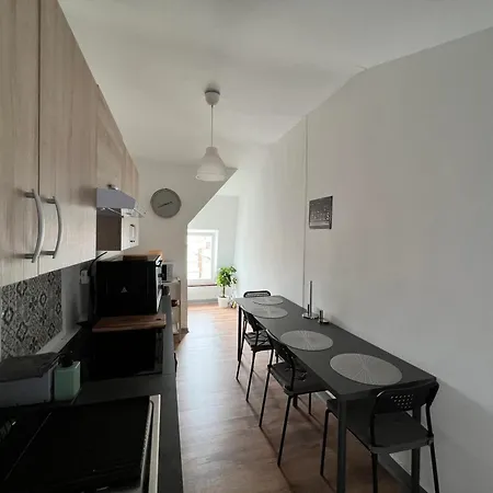 Apartment Charming In Centre With Parking Included